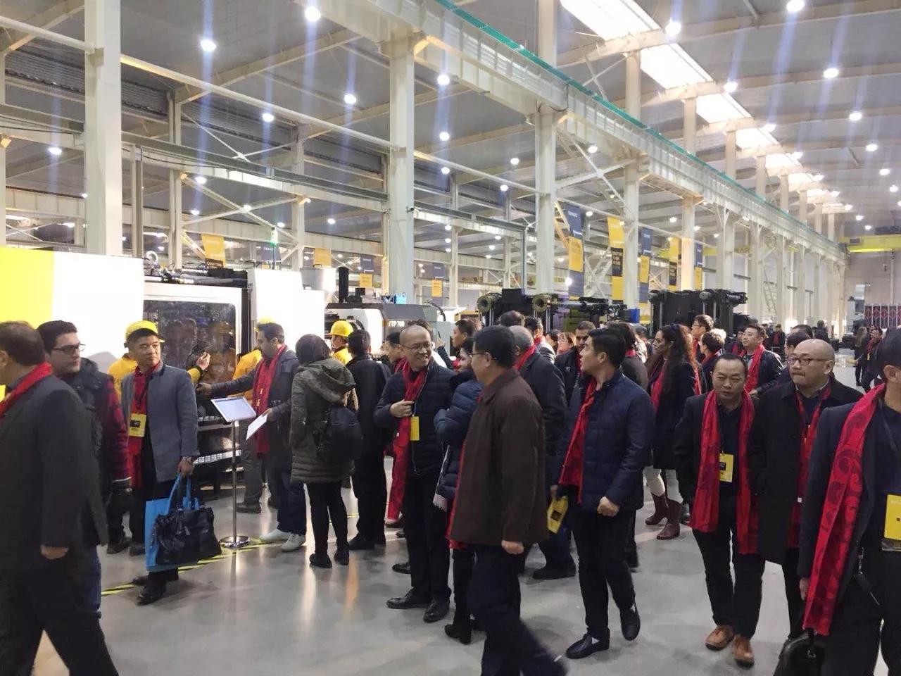 9001cc金沙以诚为本上演“两大喜”： 十周年庆+注塑智慧工厂完工